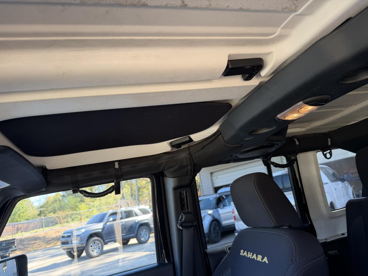 Jeep Wrangler Unlimited Sahara 4WD 2013