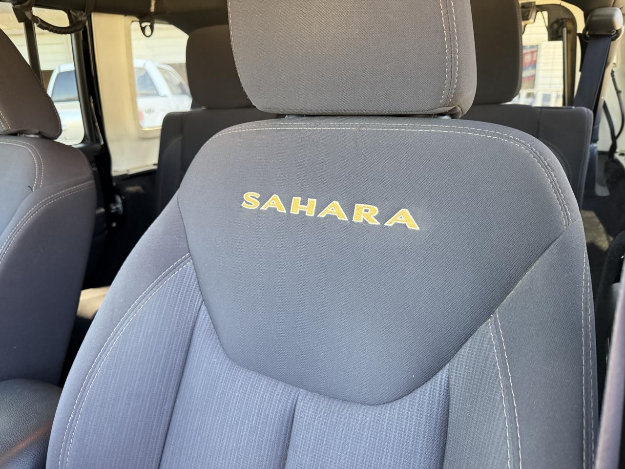 Jeep Wrangler Unlimited Sahara 4WD 2013