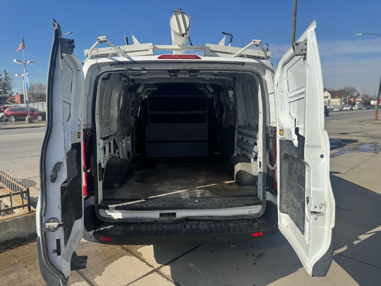 Ford Transit 250 Van Low Roof w/Sliding Pass. 130-in. WB 2020