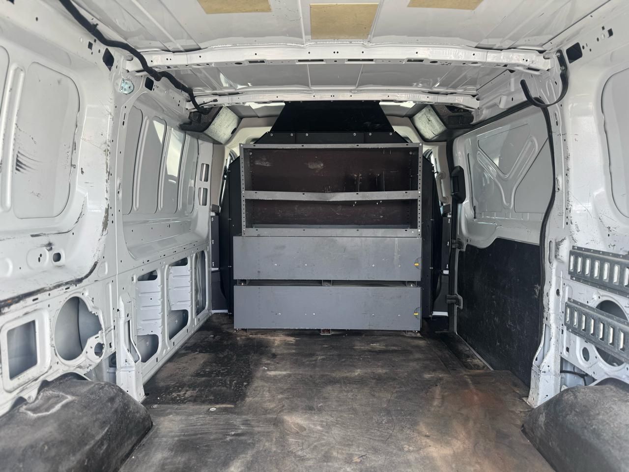 Ford Transit 250 Van Low Roof w/Sliding Pass. 130-in. WB 2020