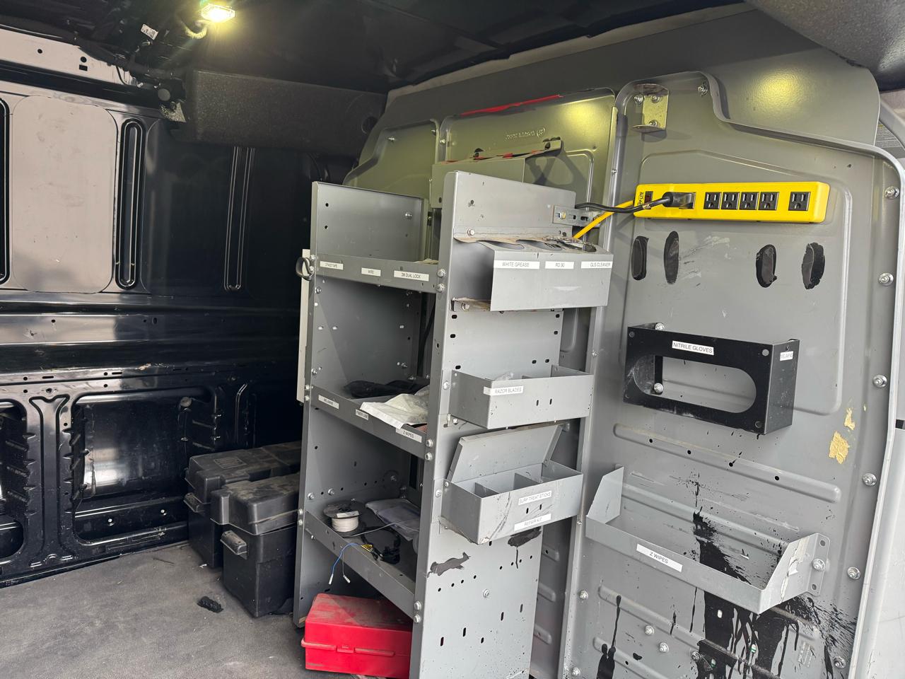 Ford Transit 150 Van Low Roof w/Sliding Pass. 130-in. WB 2017