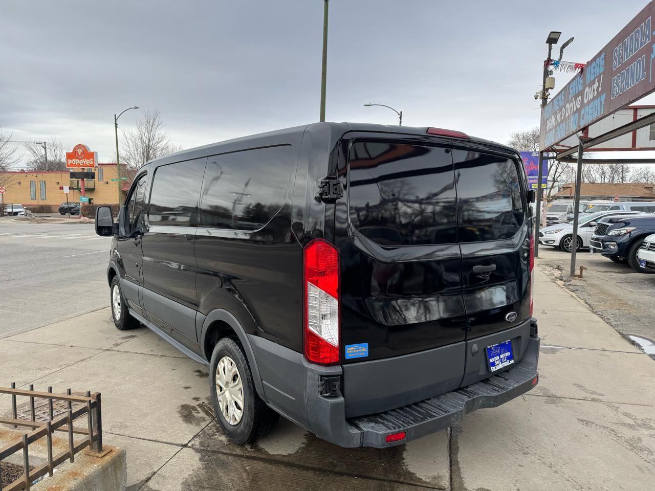 Ford Transit 150 Van Low Roof w/Sliding Pass. 130-in. WB 2017