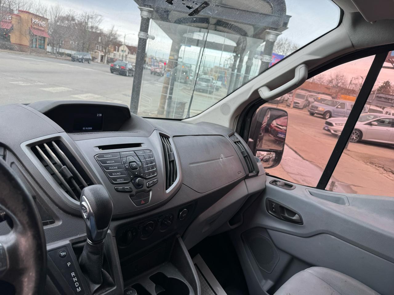 Ford Transit 150 Van Low Roof w/Sliding Pass. 130-in. WB 2017