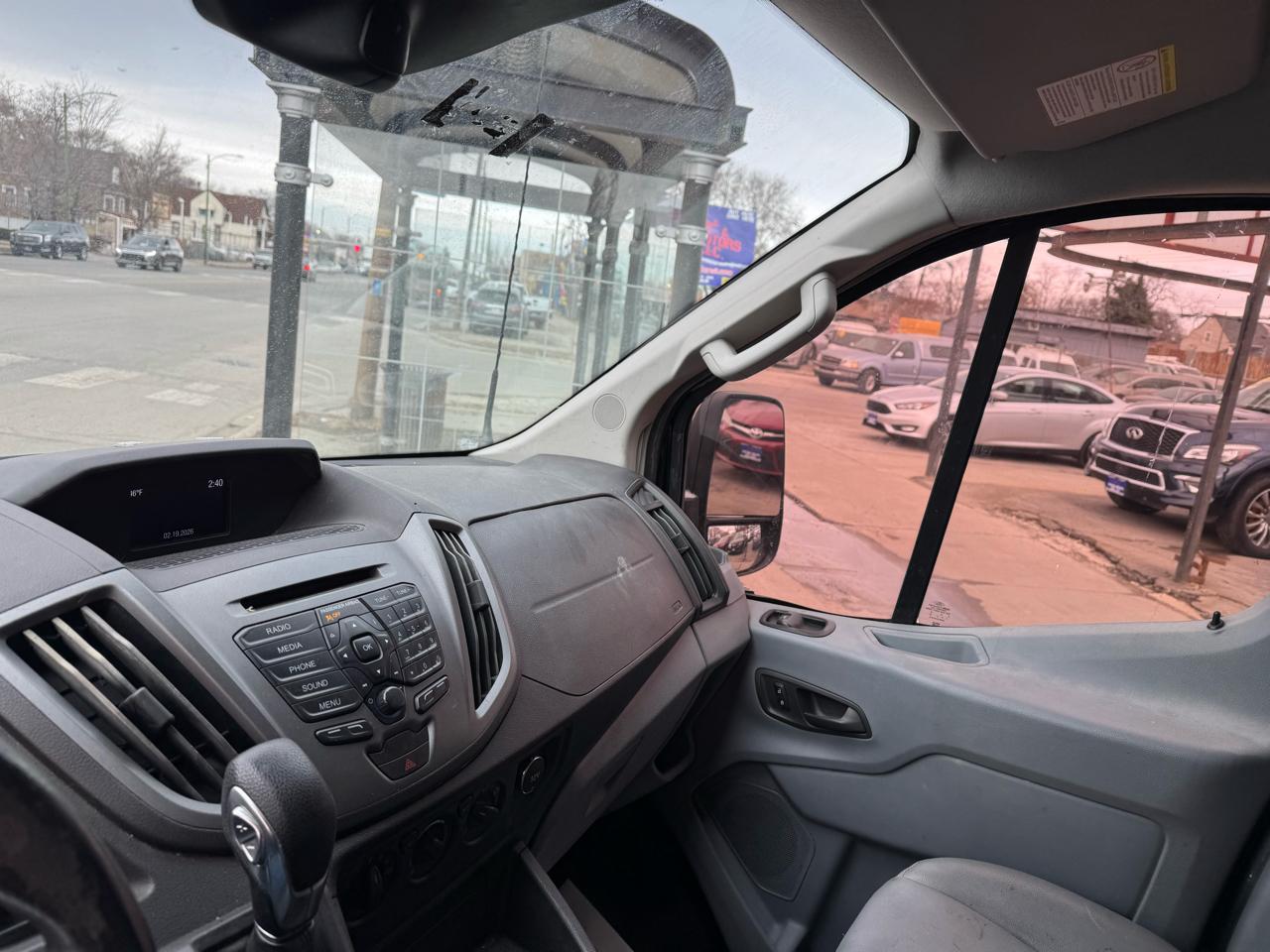 Ford Transit 150 Van Low Roof w/Sliding Pass. 130-in. WB 2017