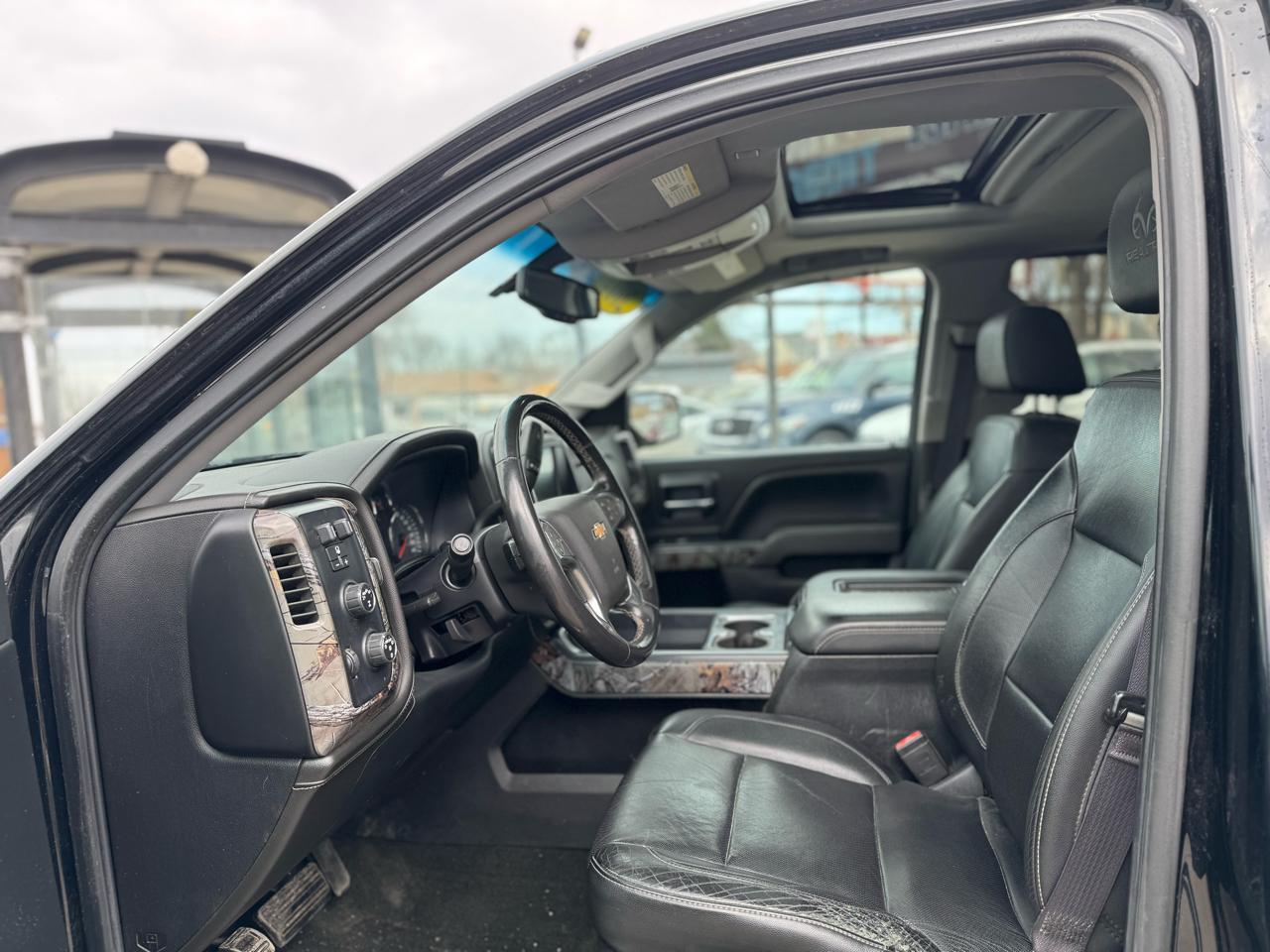 Chevrolet Silverado 1500 LTZ Crew Cab 4WD 2017