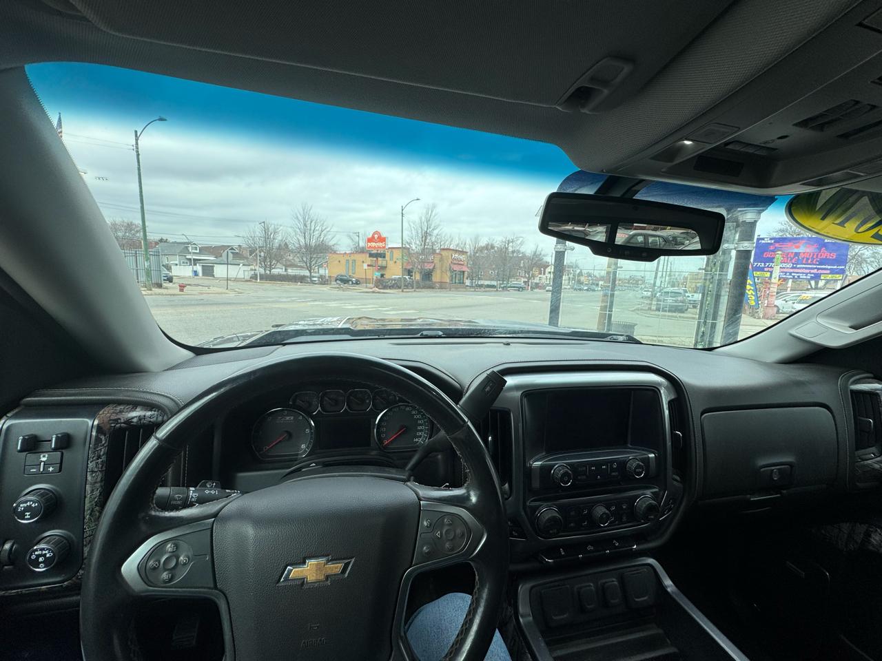 Chevrolet Silverado 1500 LTZ Crew Cab 4WD 2017