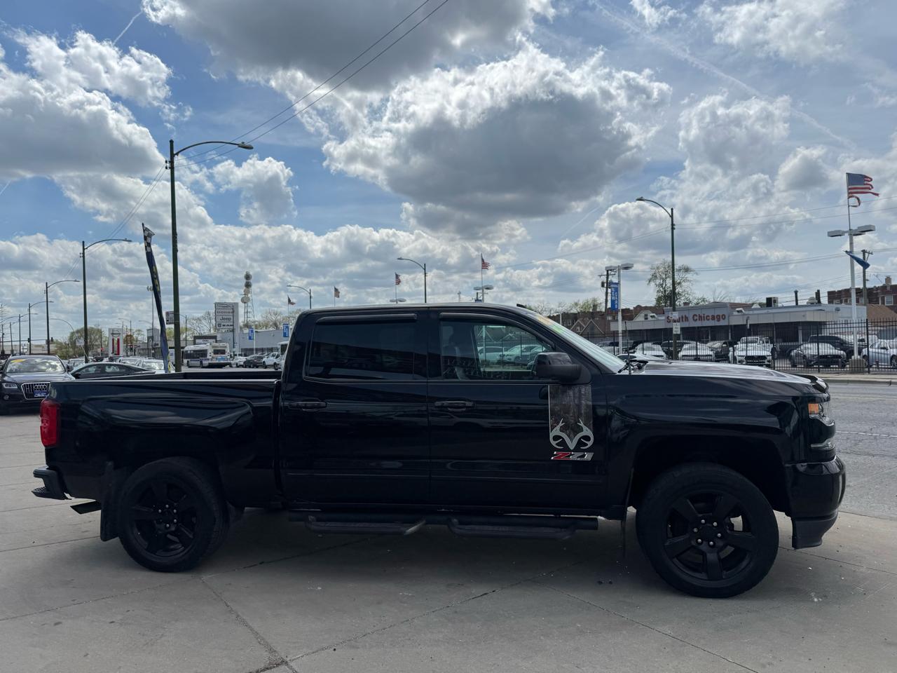 Chevrolet Silverado 1500 LTZ Crew Cab 4WD 2017