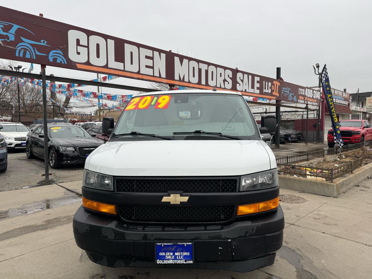 2019 CHEVROLET EXPRESS - Image 3
