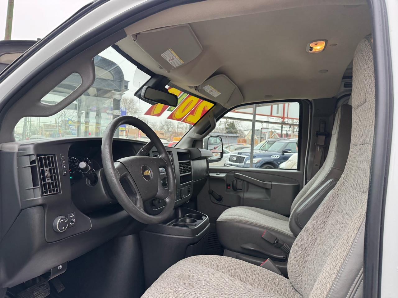 2019 CHEVROLET EXPRESS - Image 13