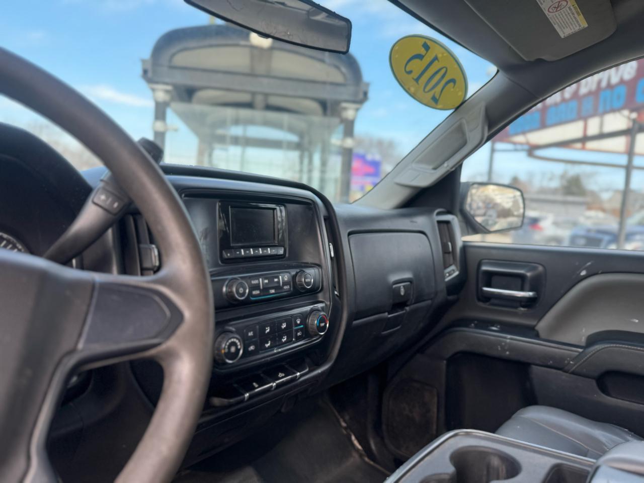 2015 CHEVROLET SILVERADO - Image 17