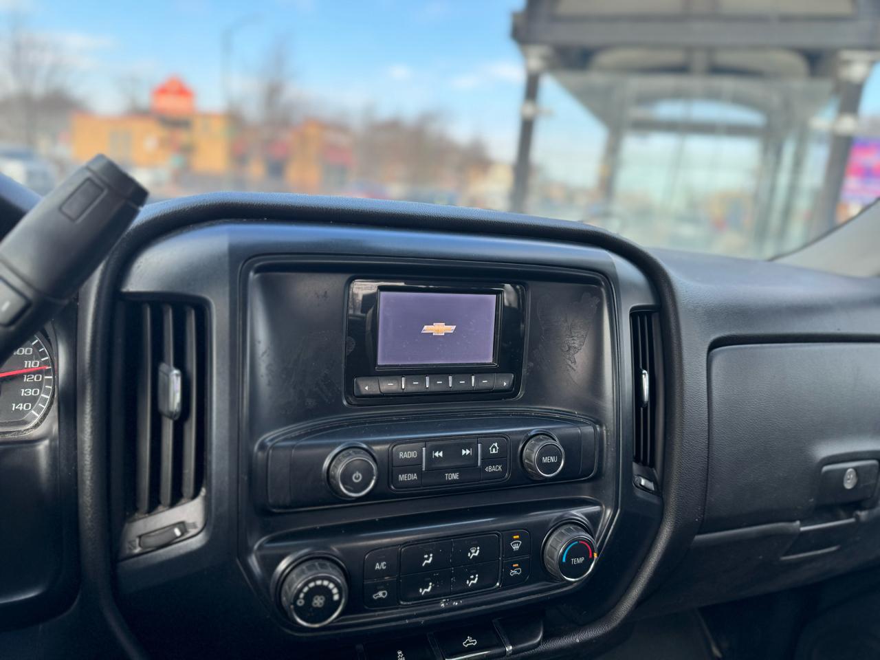 2015 CHEVROLET SILVERADO - Image 18