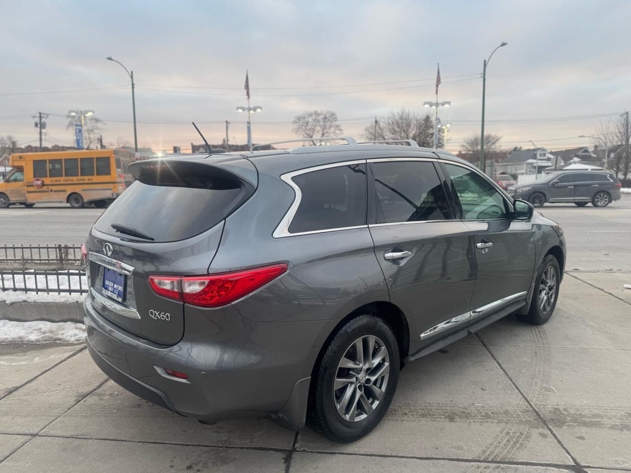 2015 INFINITI QX60 - Image 8