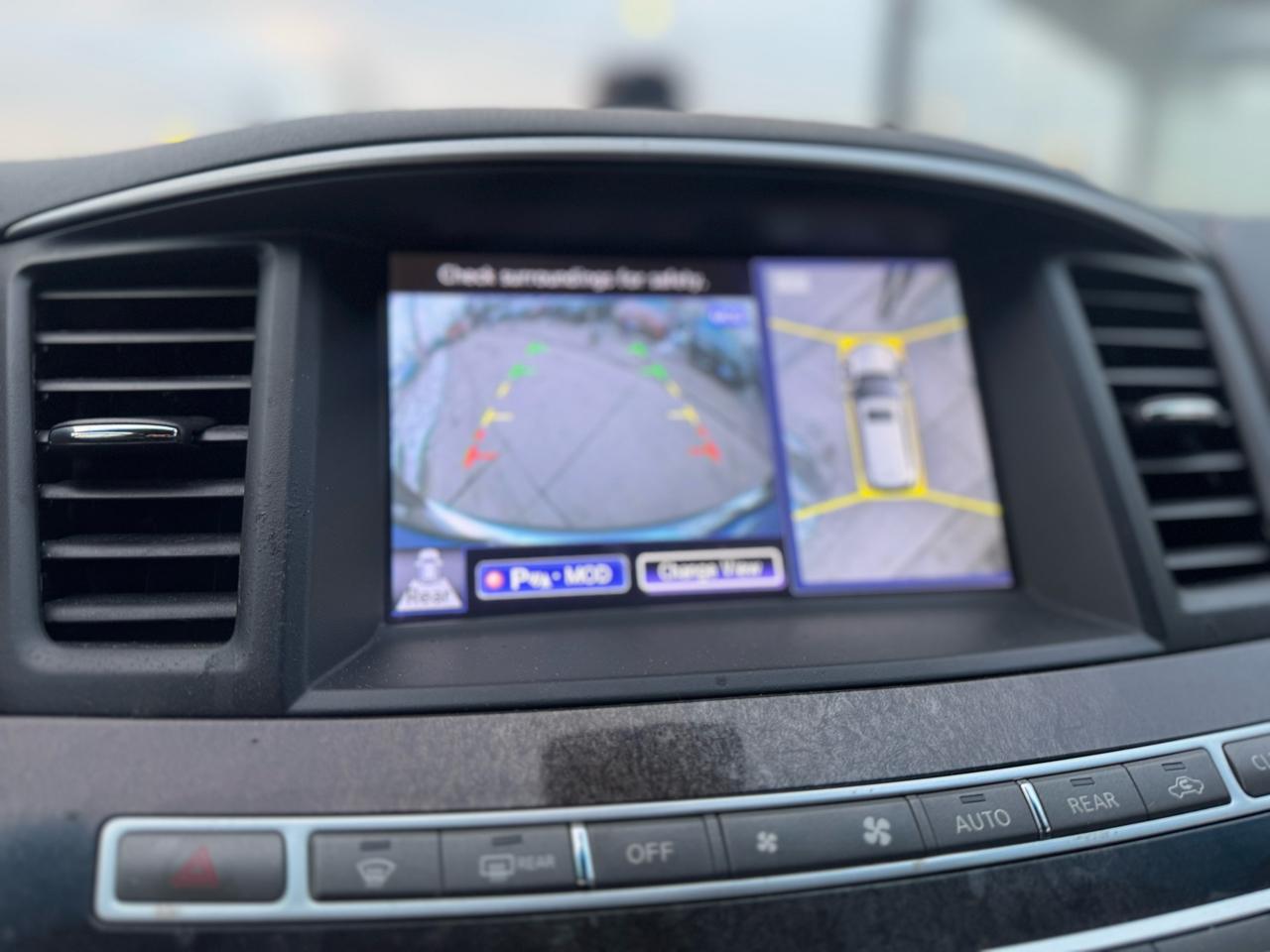 2015 INFINITI QX60 - Image 24