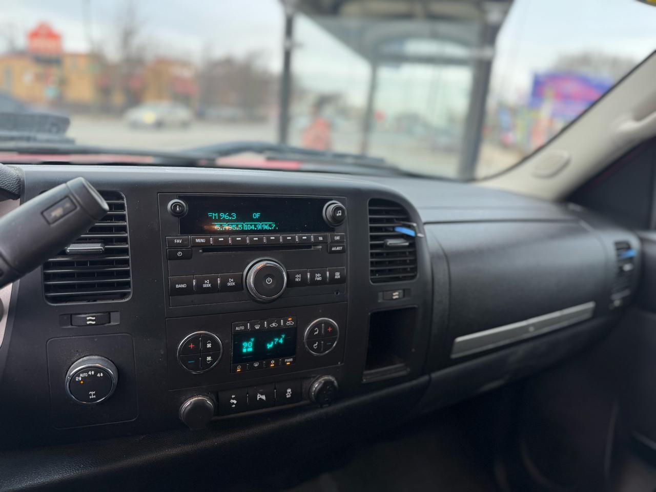 2013 CHEVROLET SILVERADO - Image 16