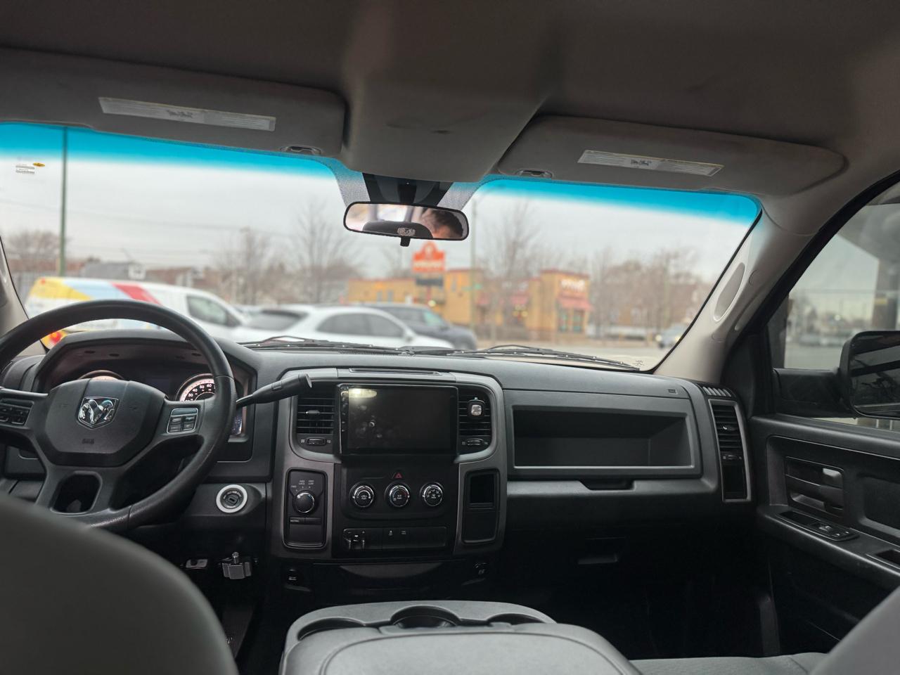 2014 RAM 1500 - Image 14