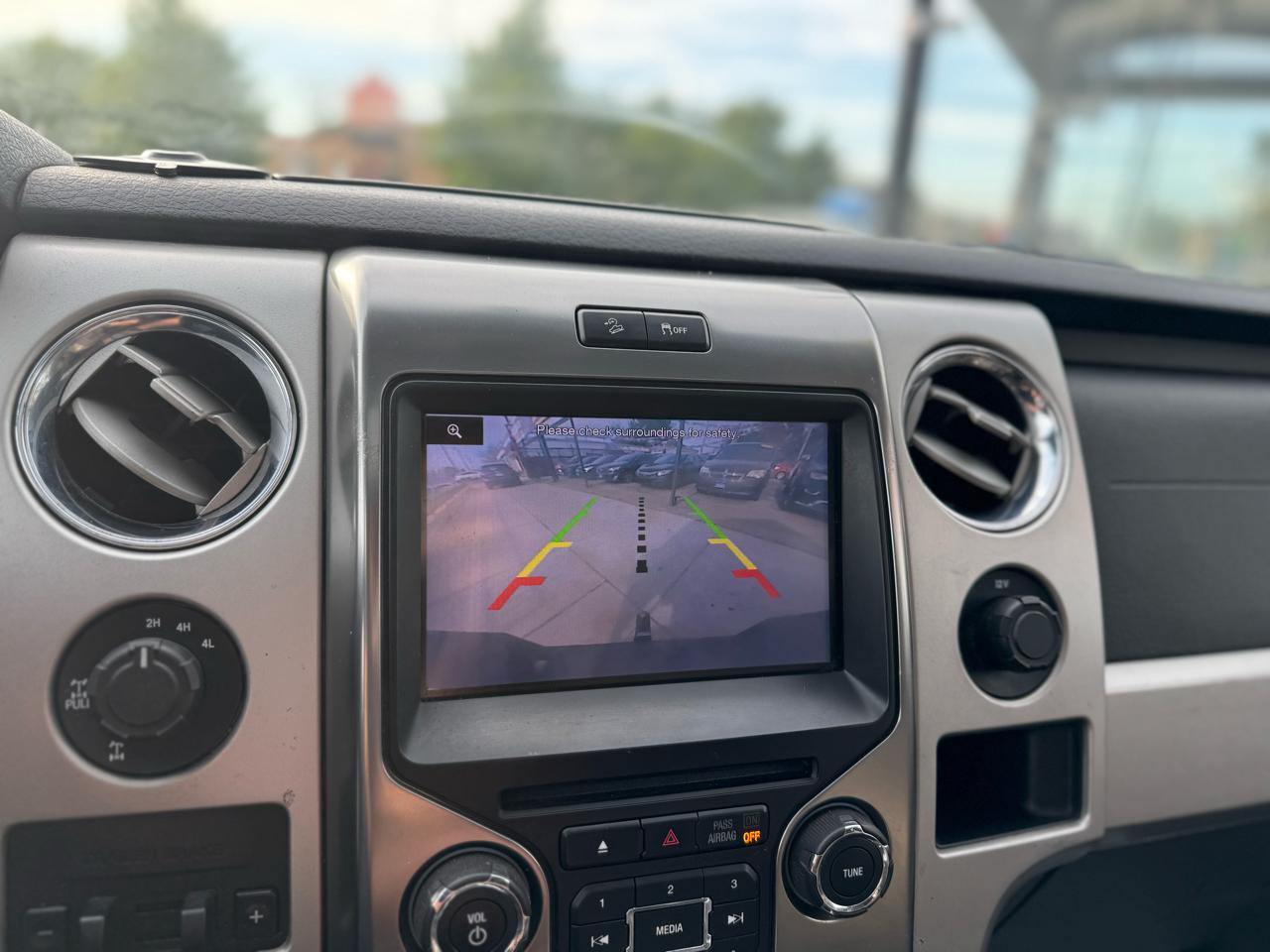 Ford F-150 FX4 SuperCrew 4WD 2014