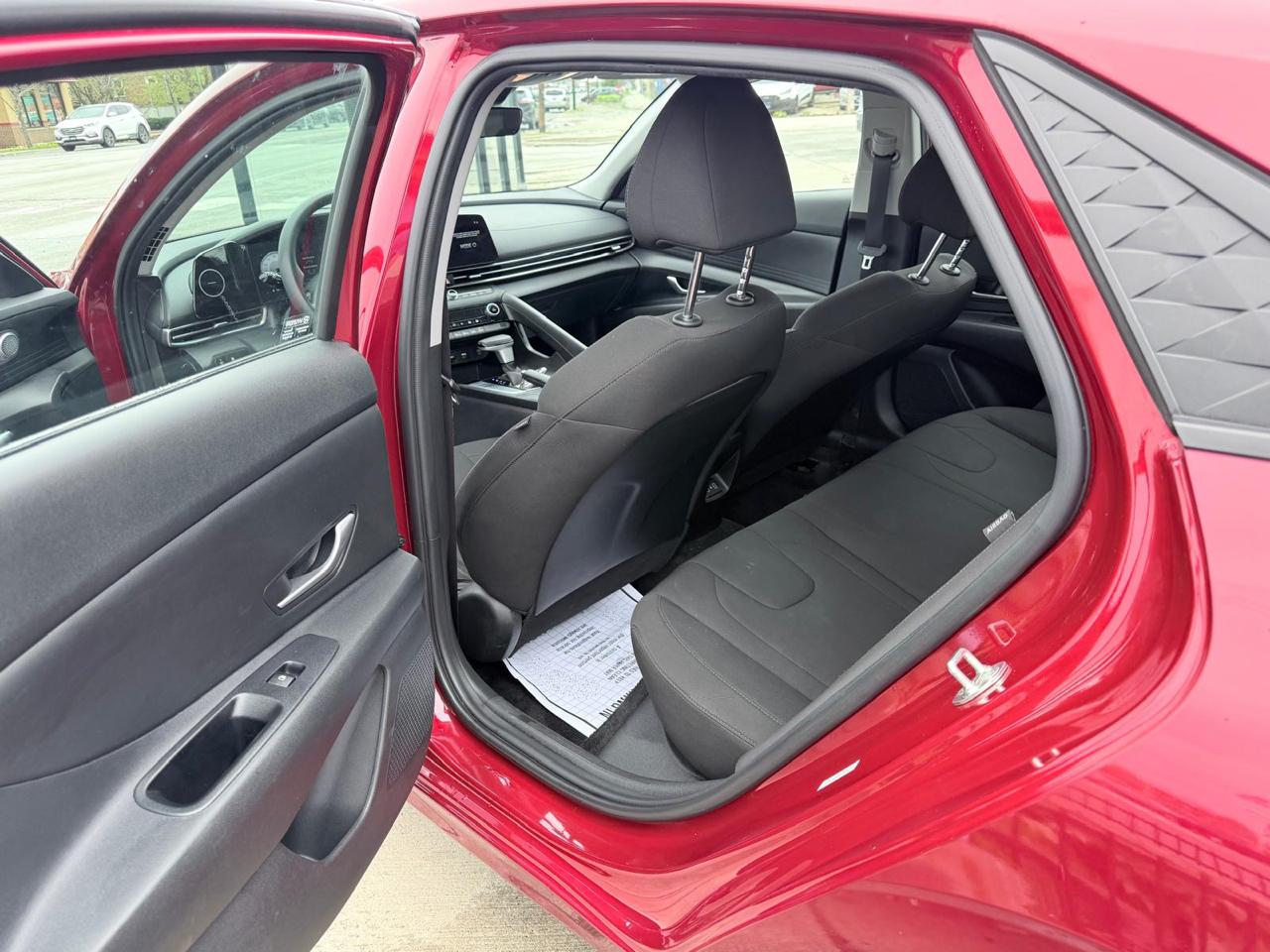 Hyundai Elantra SEL 2024