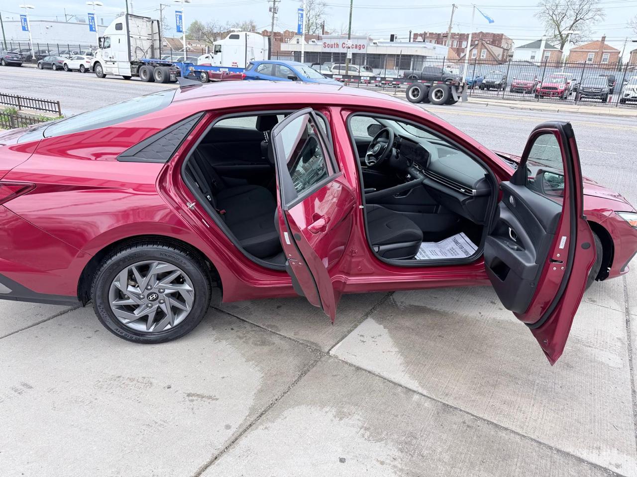 Hyundai Elantra SEL 2024