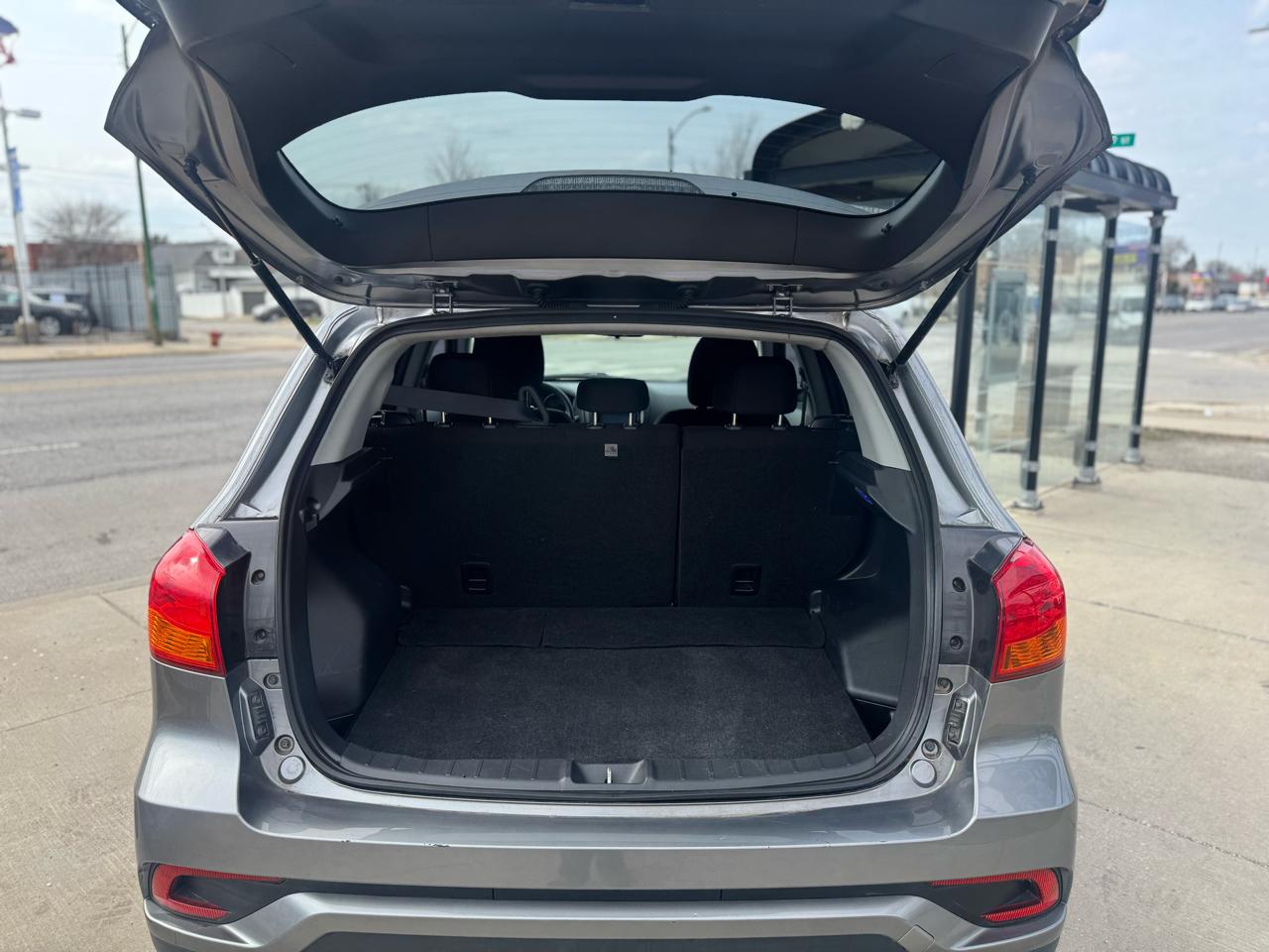 Mitsubishi Outlander Sport 2.0 ES 5M 2019