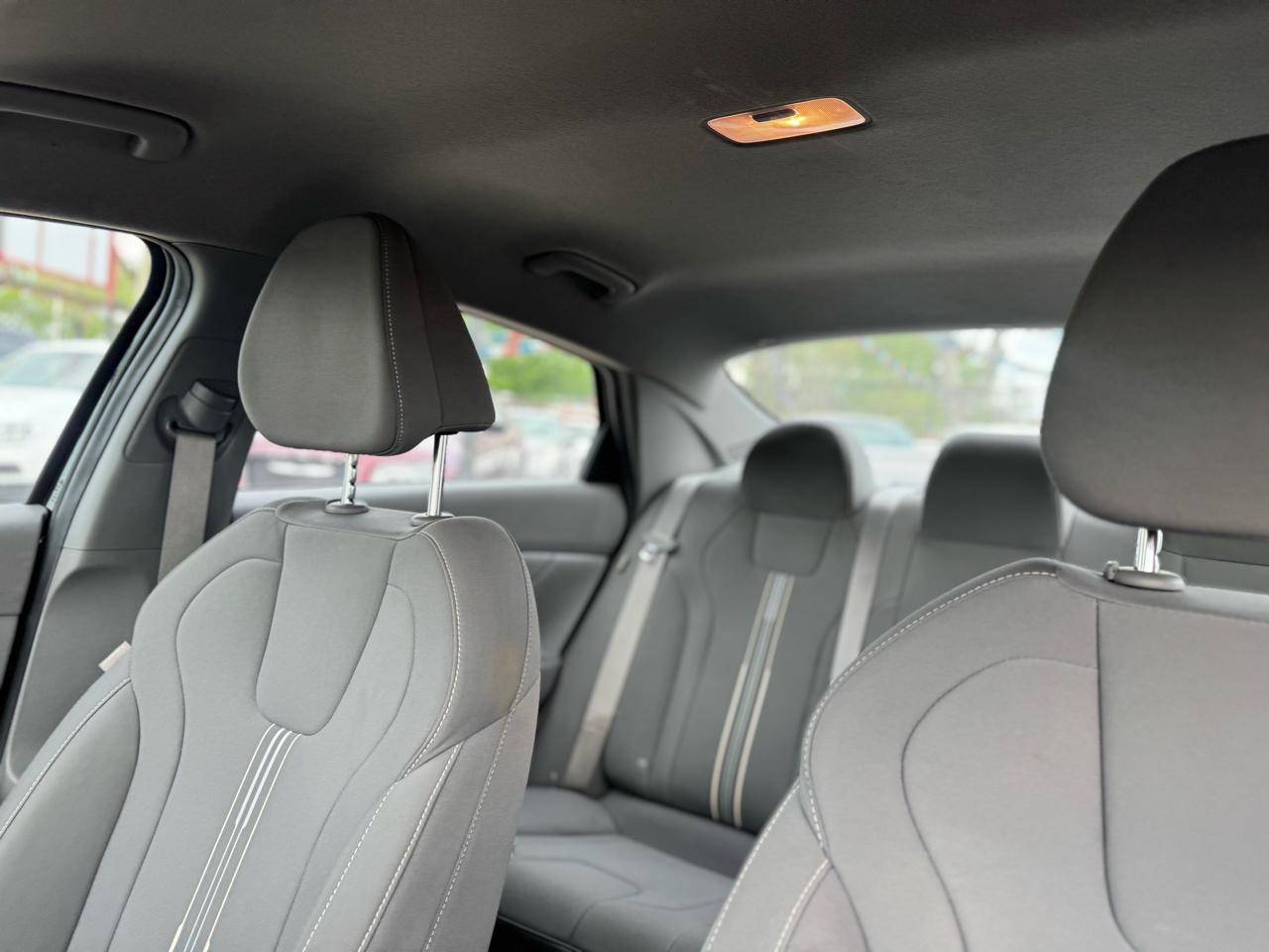 Hyundai Elantra SEL 2024