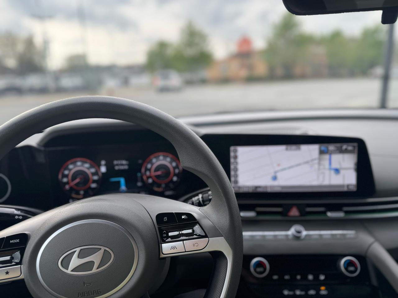 Hyundai Elantra SEL 2024