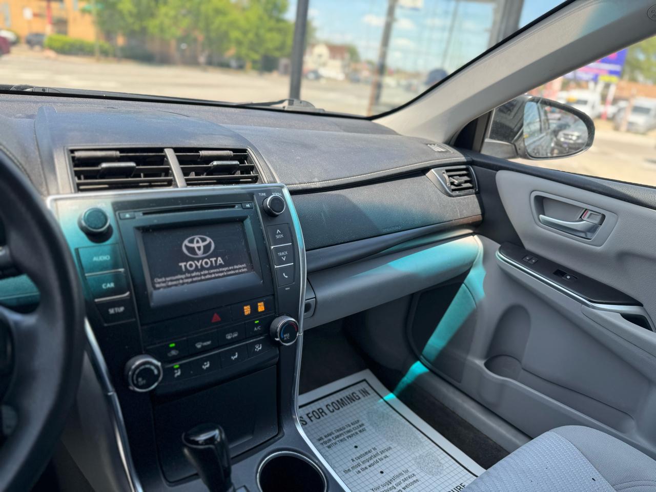 Toyota Camry SE 2017