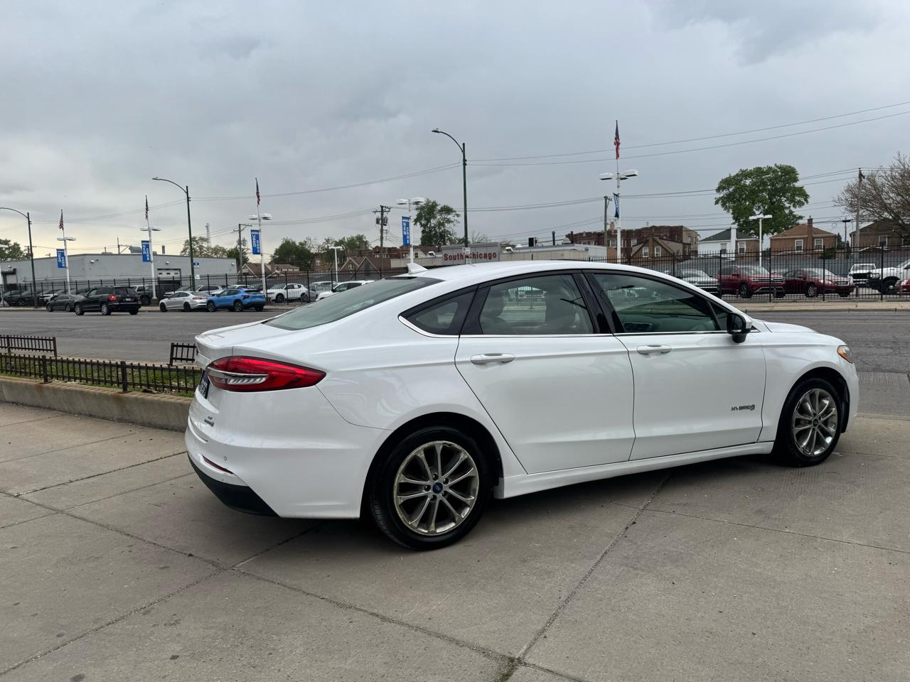 Ford Fusion Hybrid SE 2019