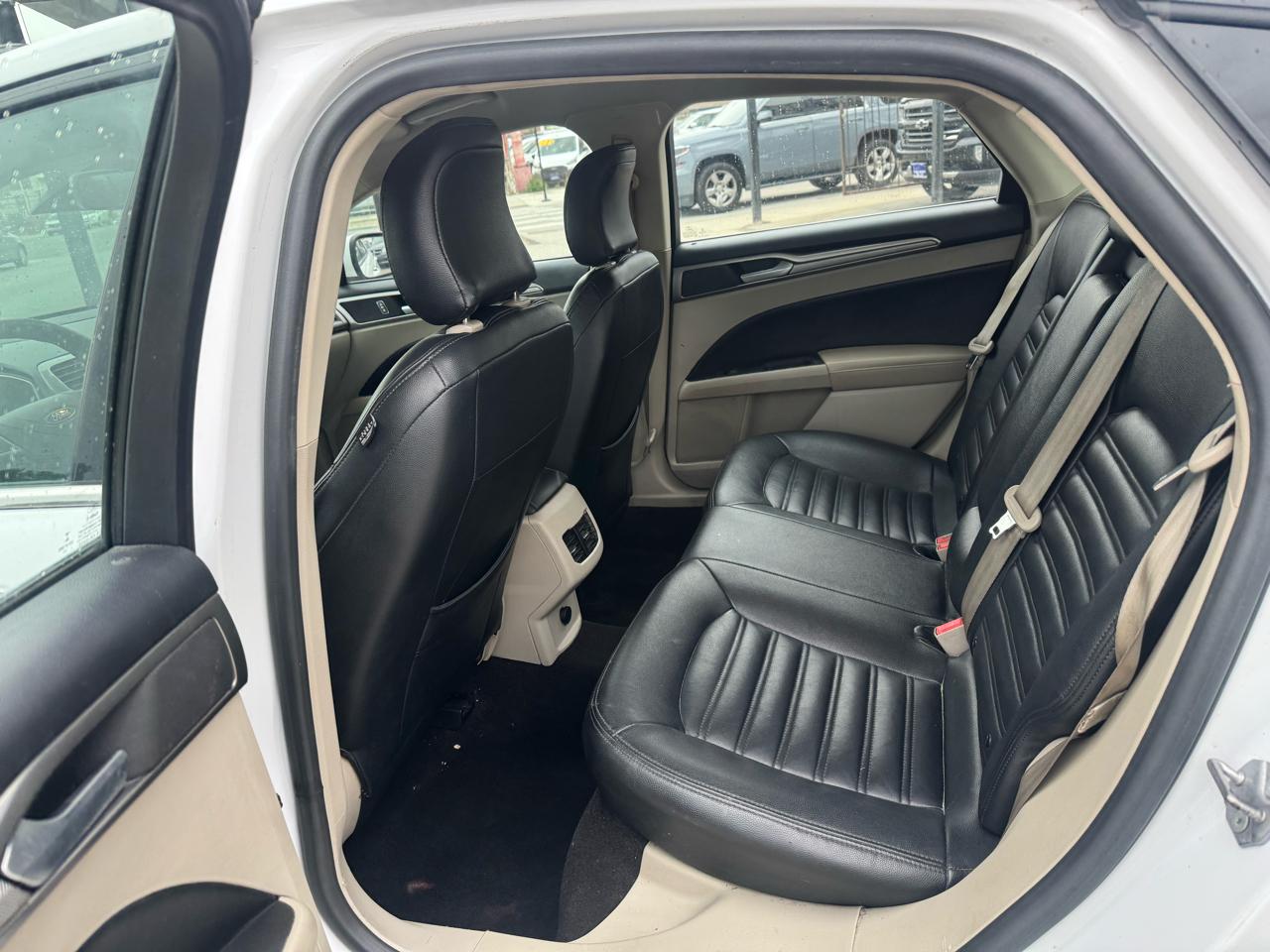 Ford Fusion Hybrid SE 2019