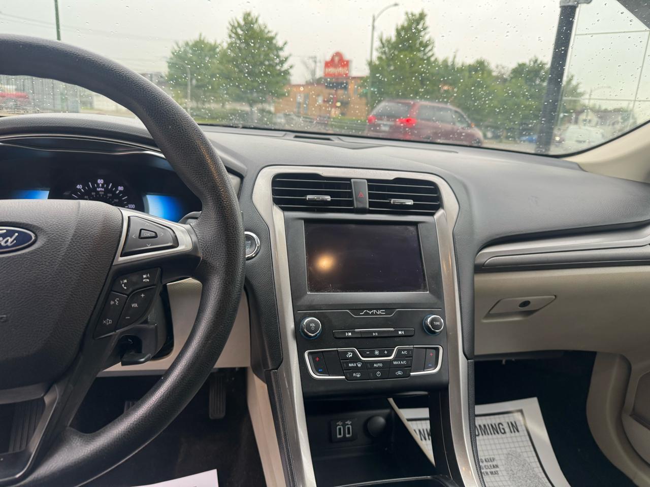 Ford Fusion Hybrid SE 2019