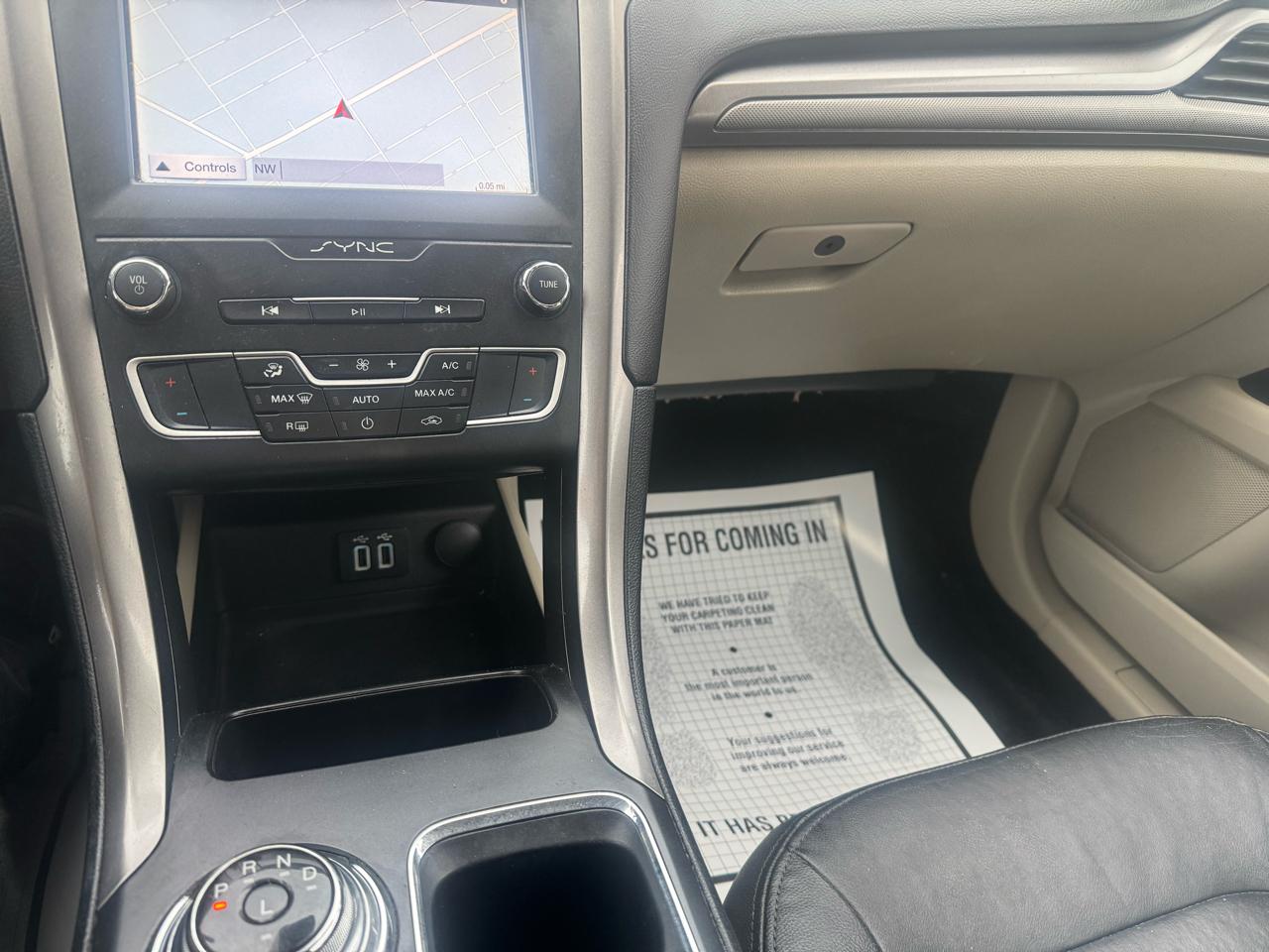 Ford Fusion Hybrid SE 2019