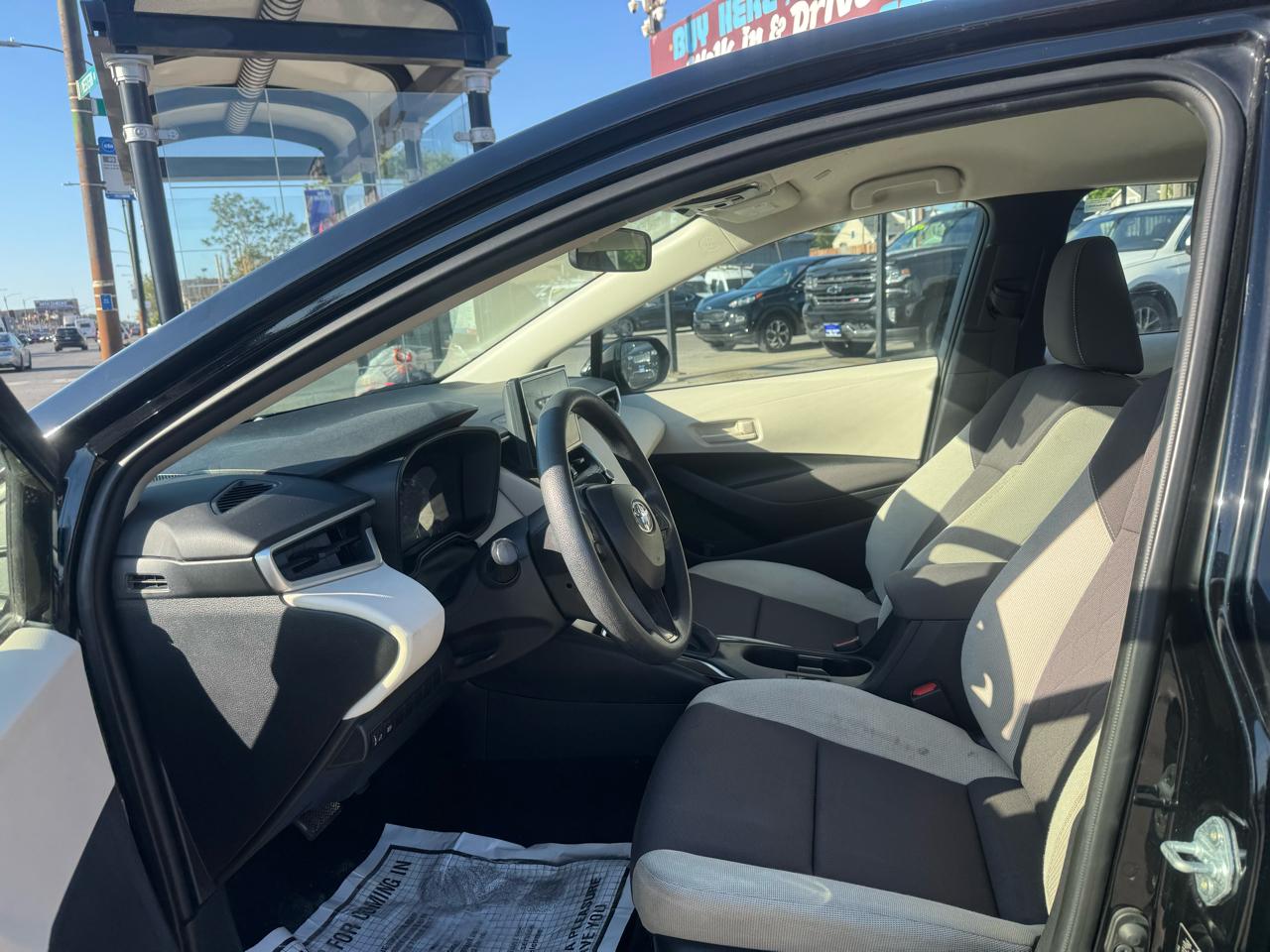 Toyota Corolla LE 2024