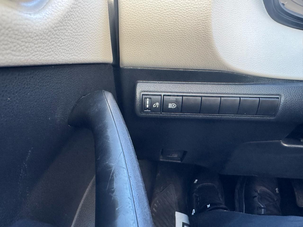 Toyota Corolla LE 2024