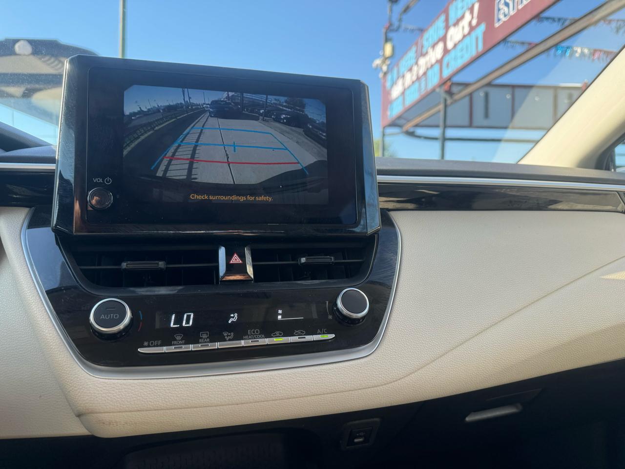 Toyota Corolla LE 2024