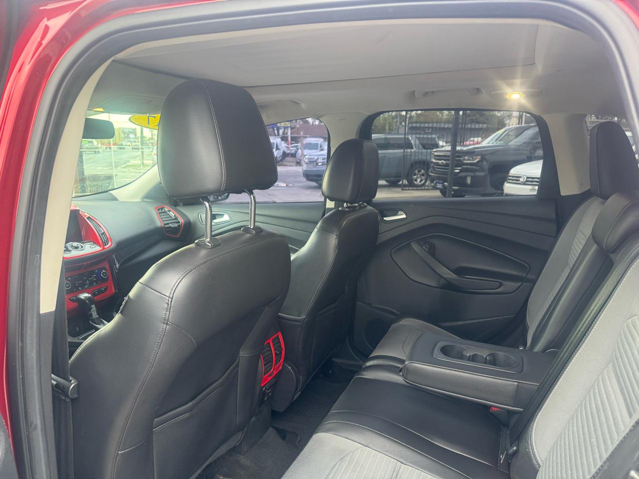 Ford Escape Titanium 4WD 2017