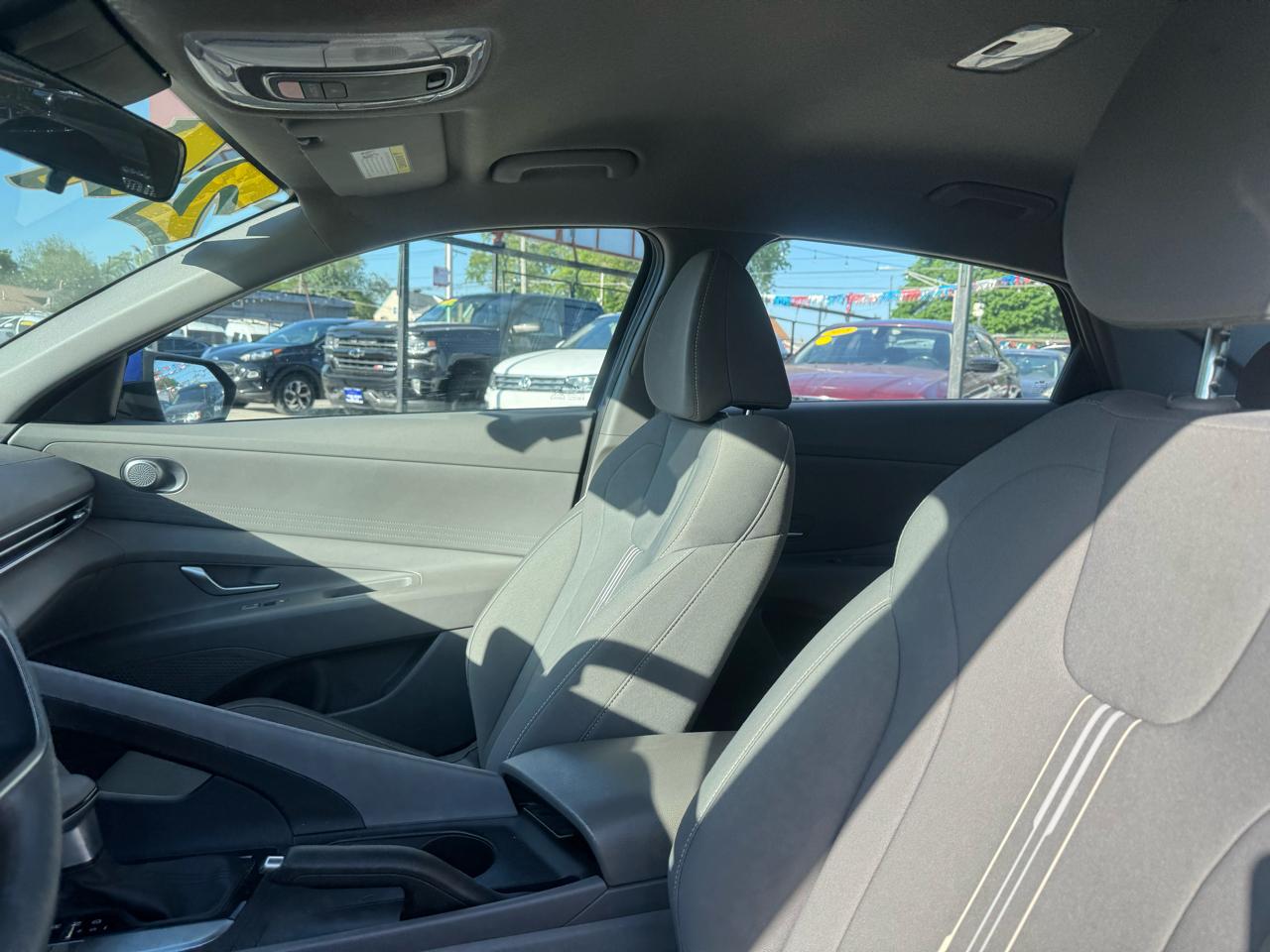 Hyundai Elantra SEL 2024