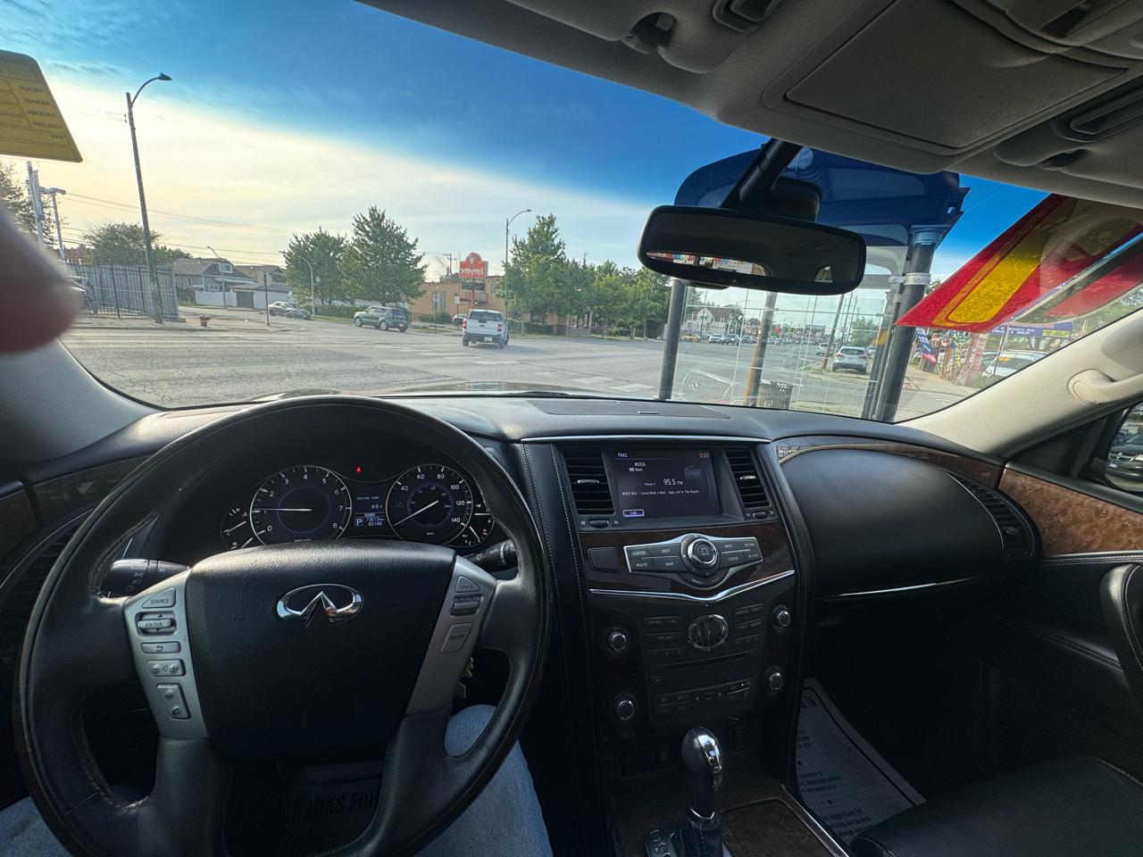 Infiniti QX80 4WD 2017