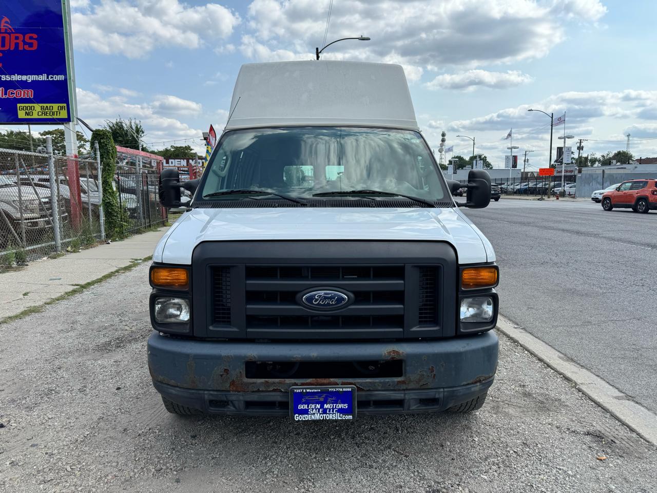 Ford Econoline E-250 2014