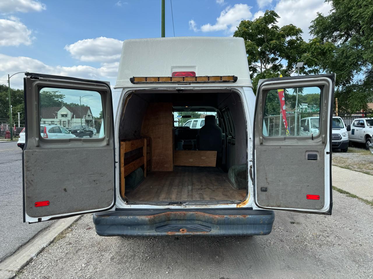 Ford Econoline E-250 2014