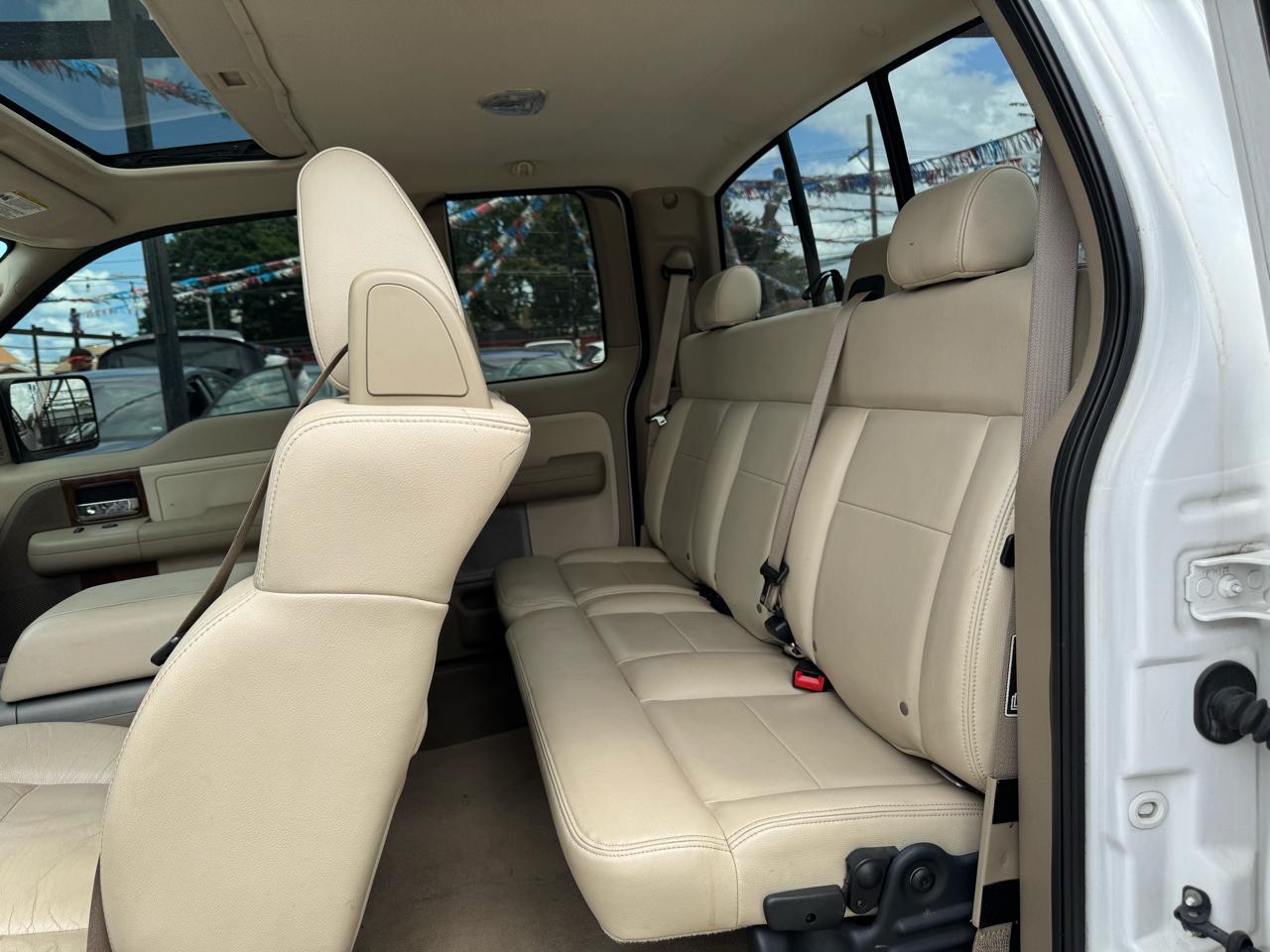 Ford F-150 Lariat SuperCab 4WD 2004