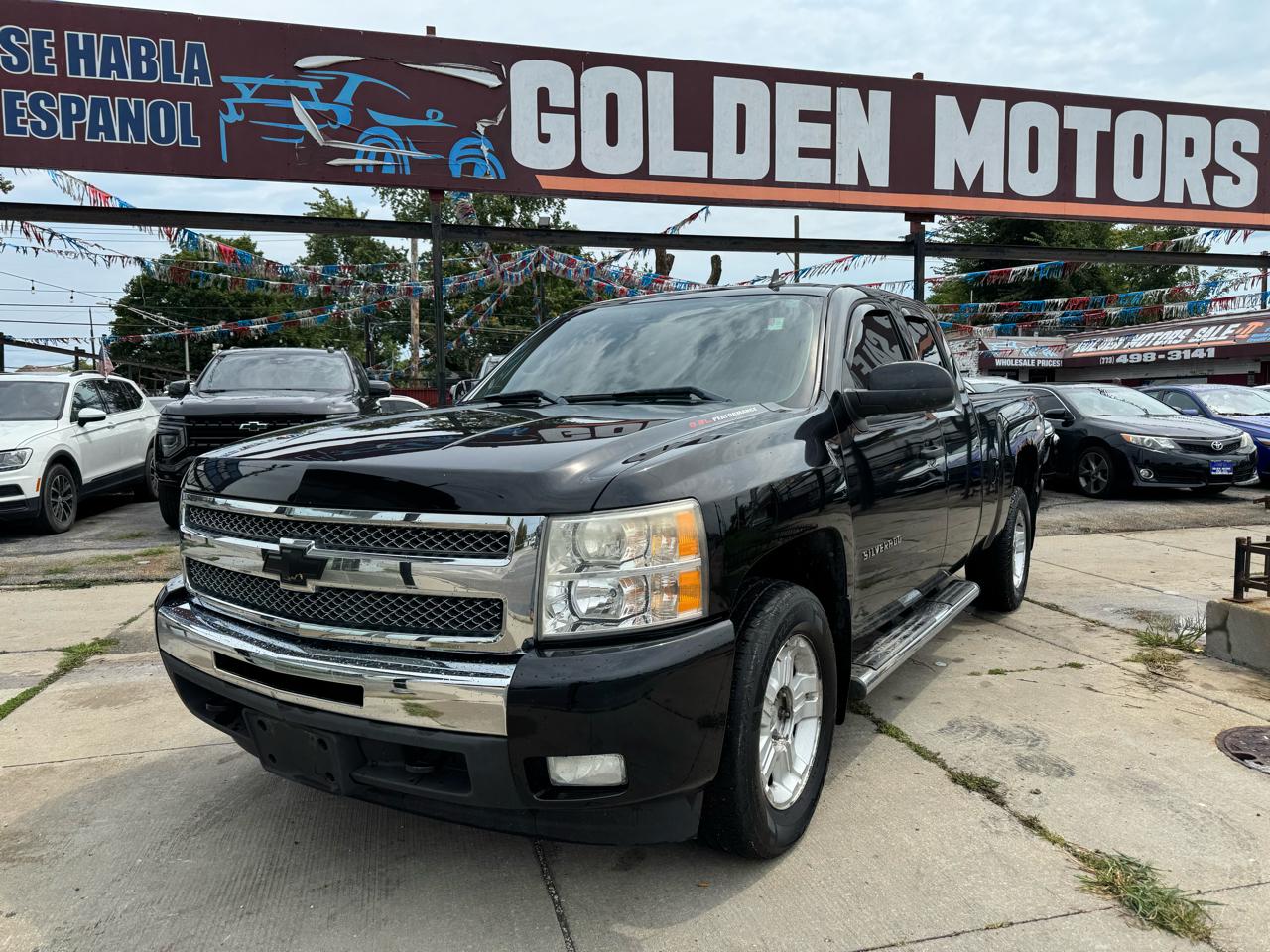 2011 Chevrolet Silverado 1500 LT Ext. Cab Long Box 4WD