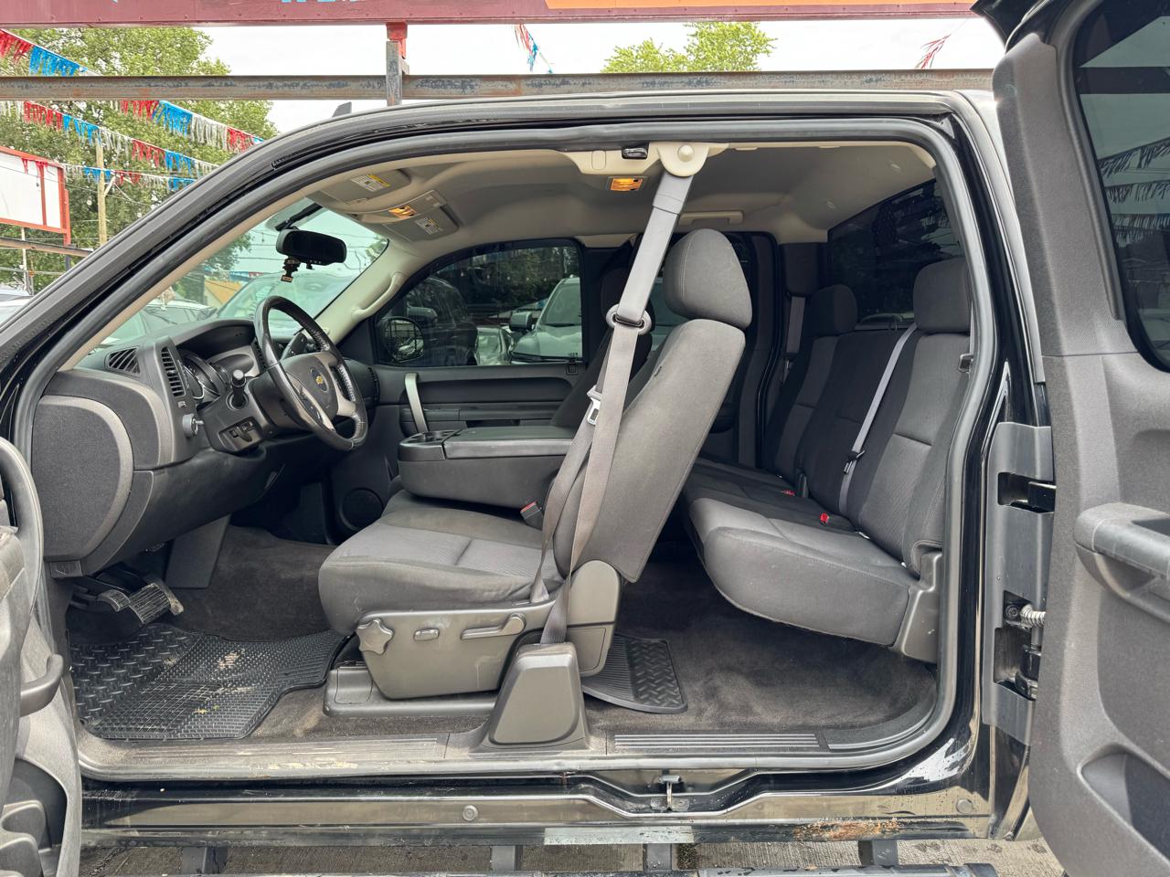Chevrolet Silverado 1500 LT Ext. Cab 4WD 2011