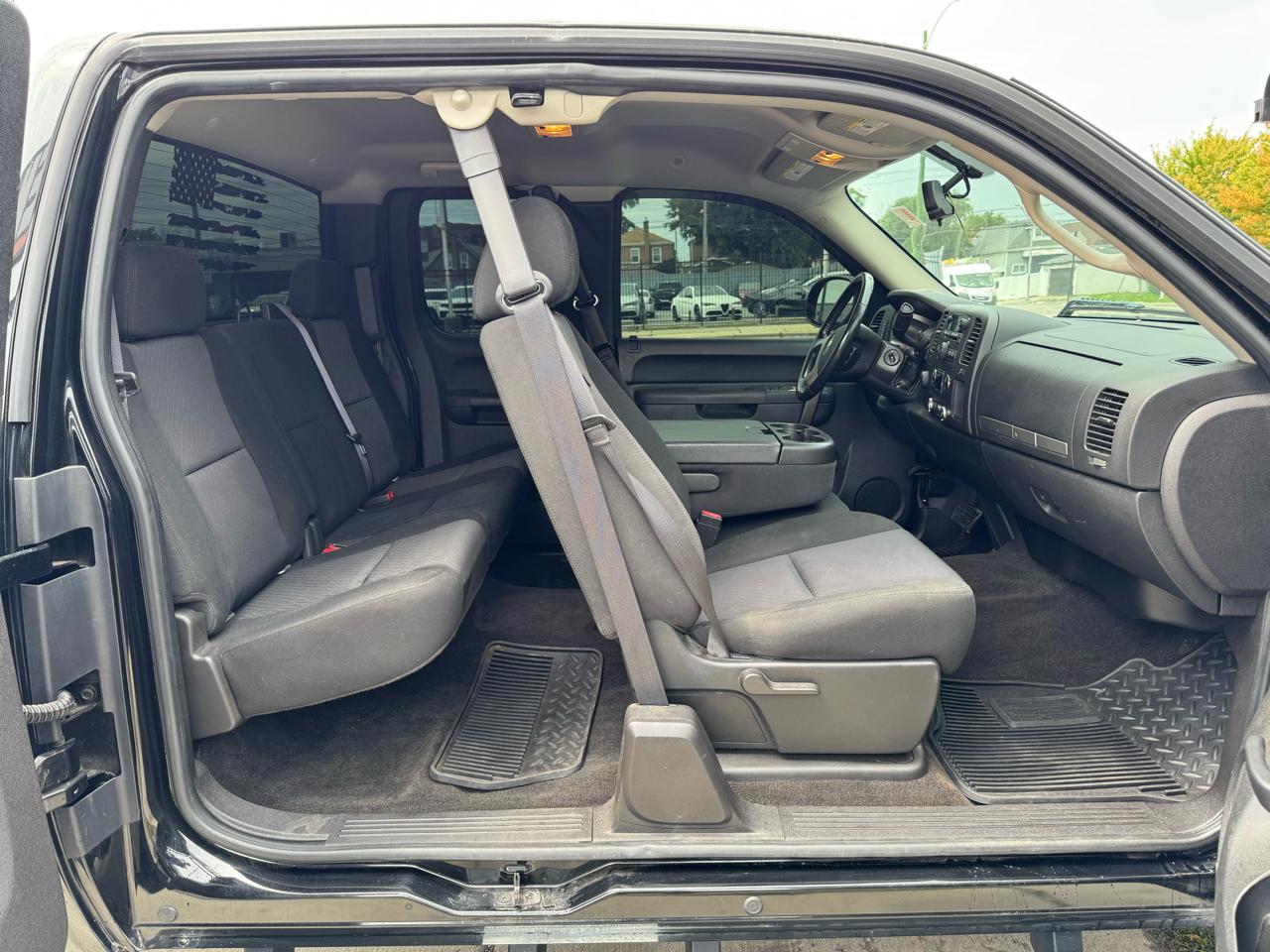 Chevrolet Silverado 1500 LT Ext. Cab 4WD 2011