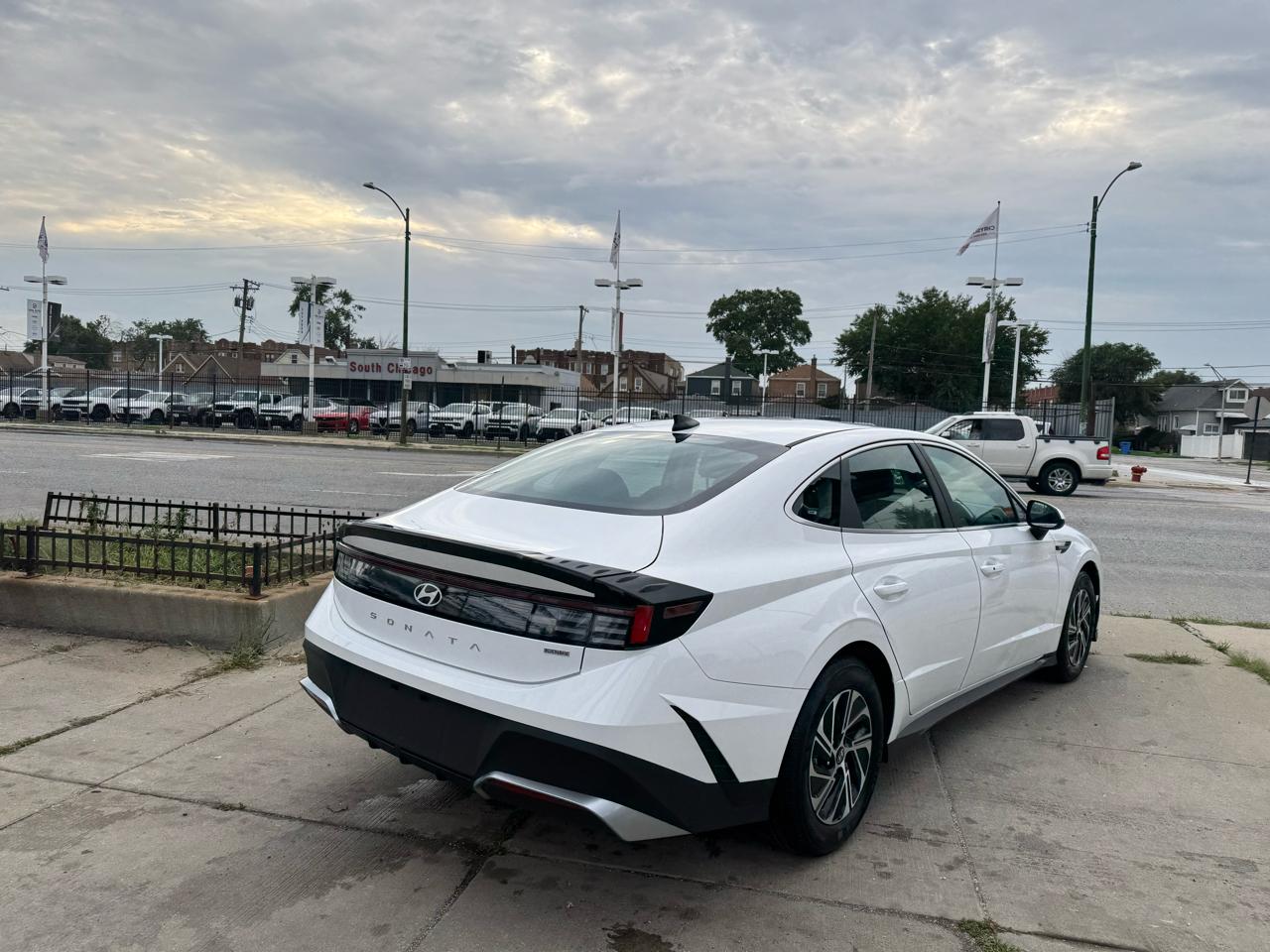 Hyundai Sonata Hybrid Blue 2026