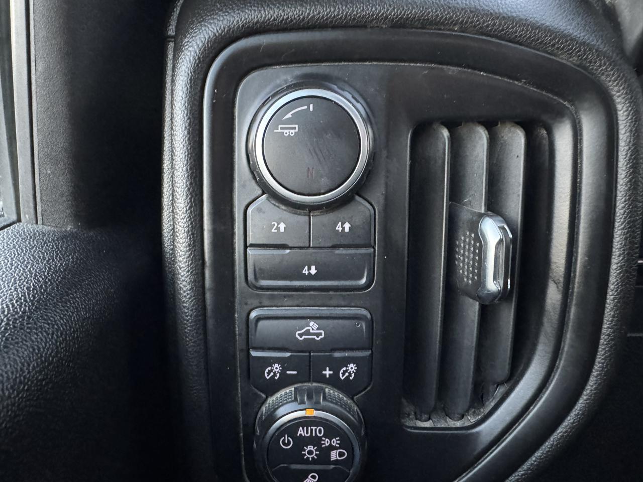 Chevrolet Silverado 2500HD Work Truck Crew Cab 4WD 2022