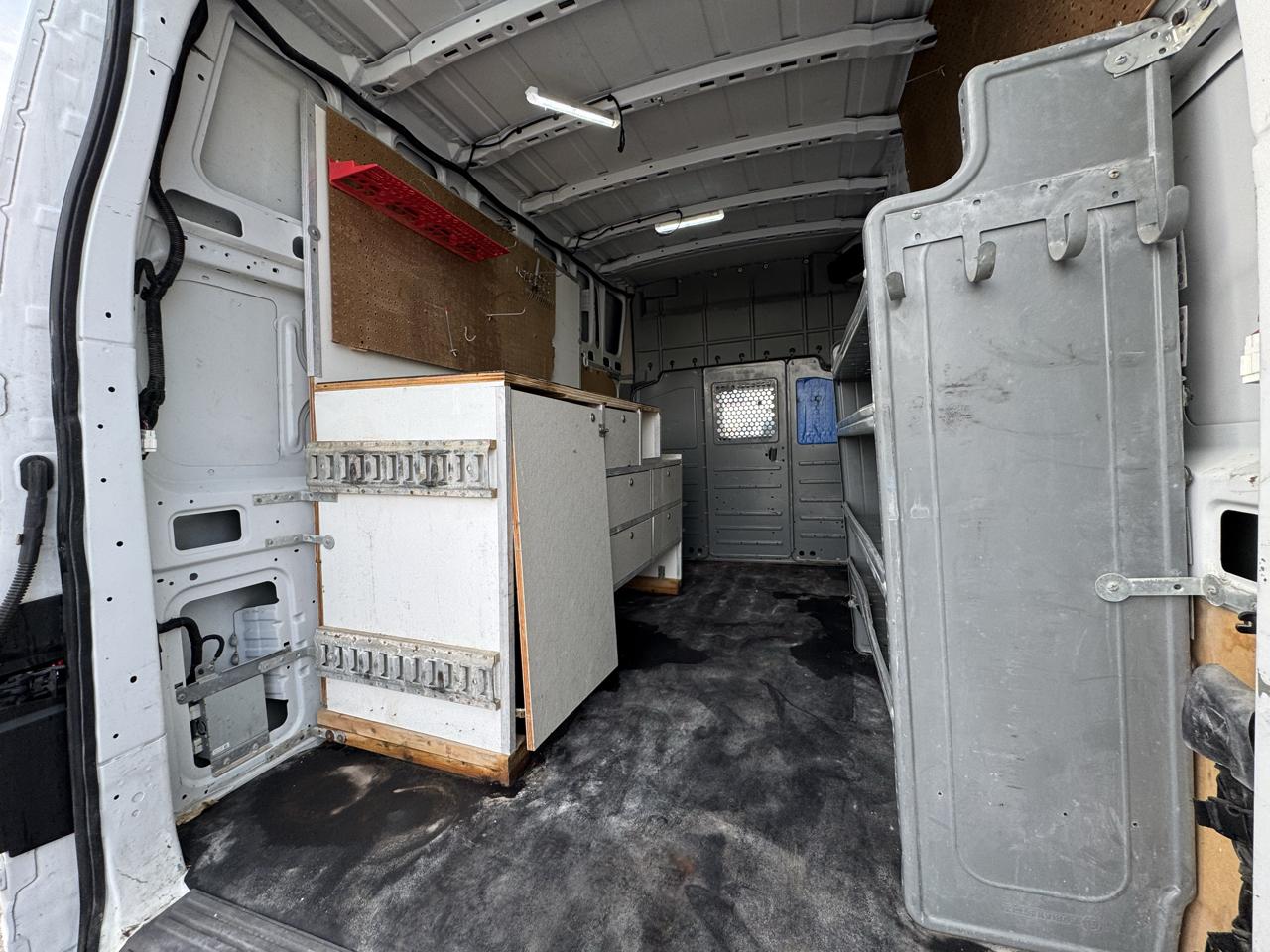 Nissan NV Cargo 2500 HD S V6 High Roof 2021