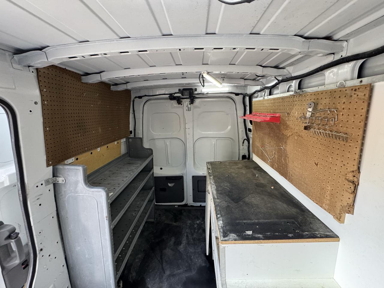 Nissan NV Cargo 2500 HD S V6 High Roof 2021