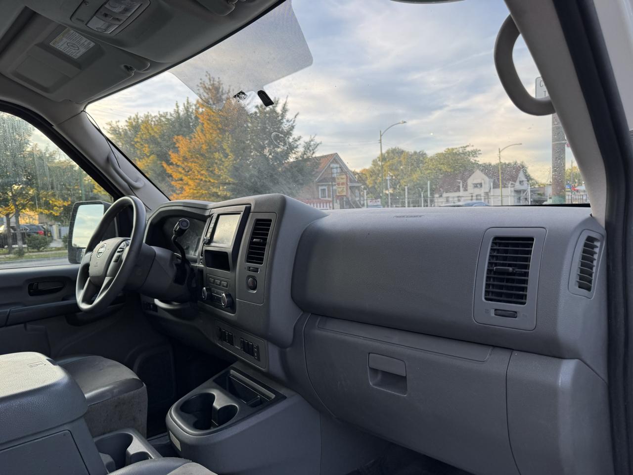 Nissan NV Cargo 2500 HD S V6 High Roof 2021
