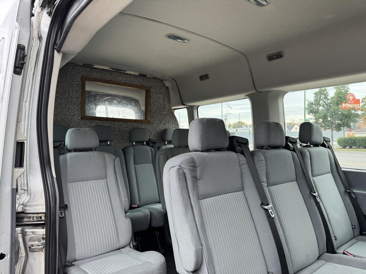 Ford Transit 350 Wagon High Roof XL w/Sliding Pass. 148-in. WB 2016