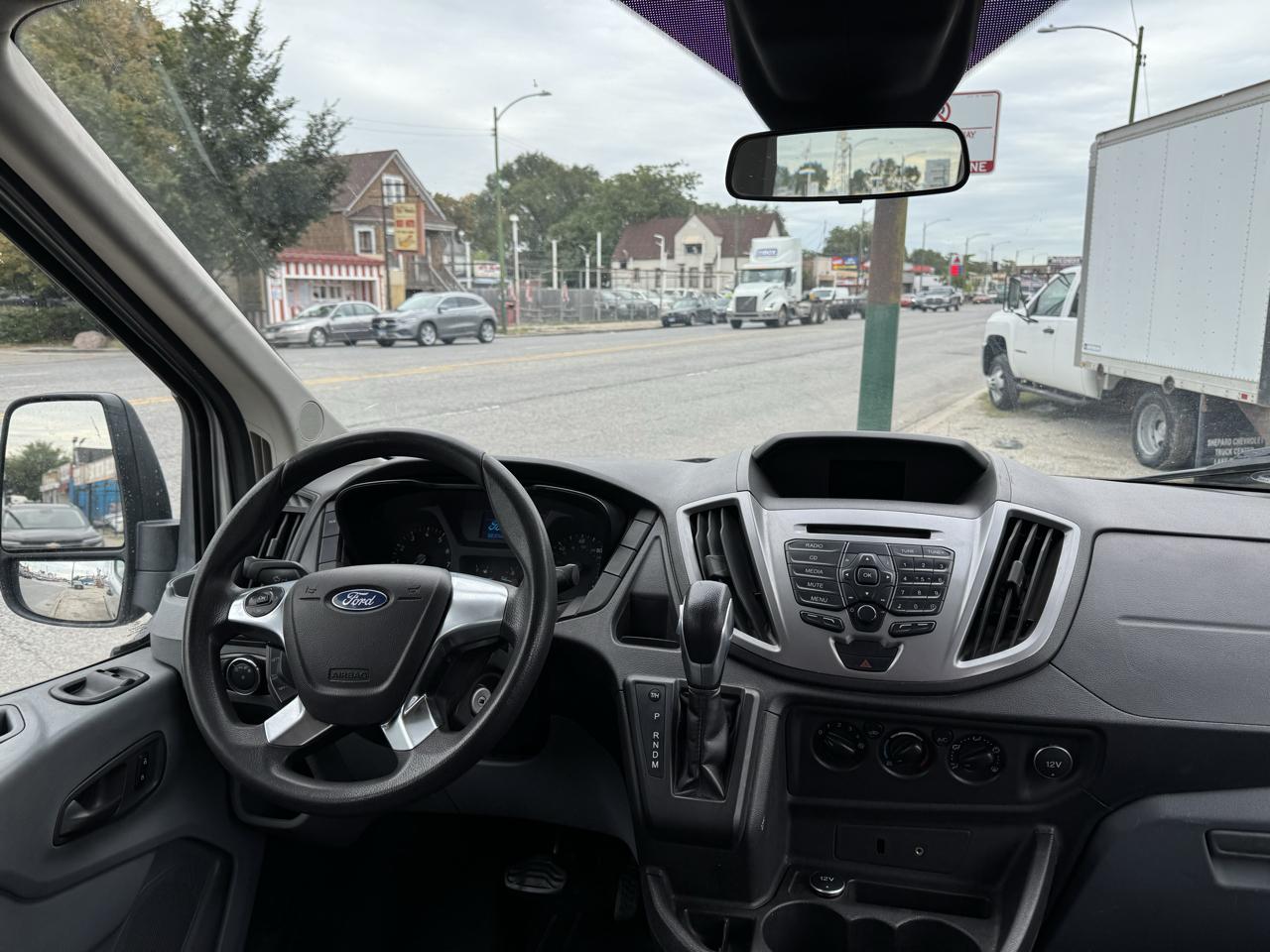 Ford Transit 350 Wagon High Roof XL w/Sliding Pass. 148-in. WB 2016