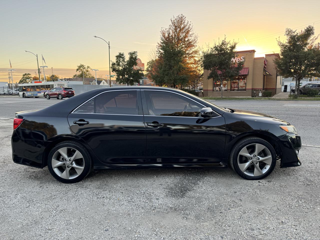 Toyota Camry XLE V6 2014